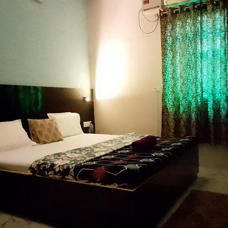 The Blessings Home Stay Agra  Eksteriør billede